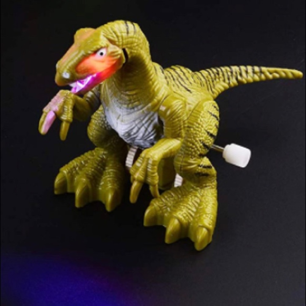 Dinosaur Toy Figure - Sickle Dragon - Picture 2 of 5
